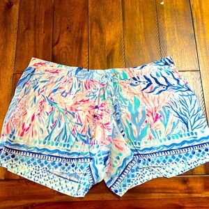 Lilly Pulitzer shorts NWOT drawstring waist, size XL
